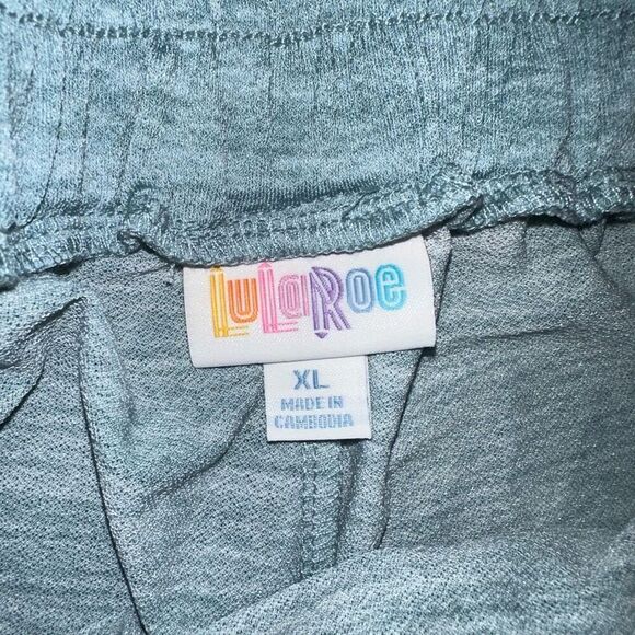 Lularoe Ella blue paper bag belted flowy knit XL shorts - Picture 4 of 5